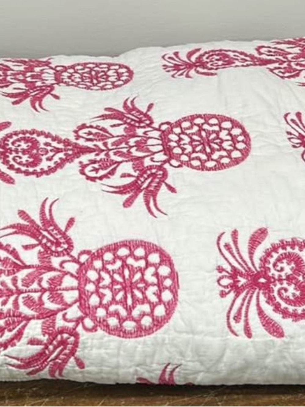 NWOT 100% Cotton (batting too!) SO SOFT double sided embroidered King size Quilt - Picture 3 of 5